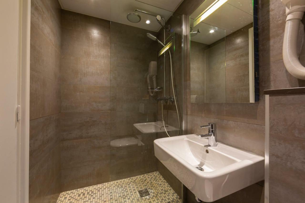 Logis Hotel 15 Montparnasse Párizs Kültér fotó